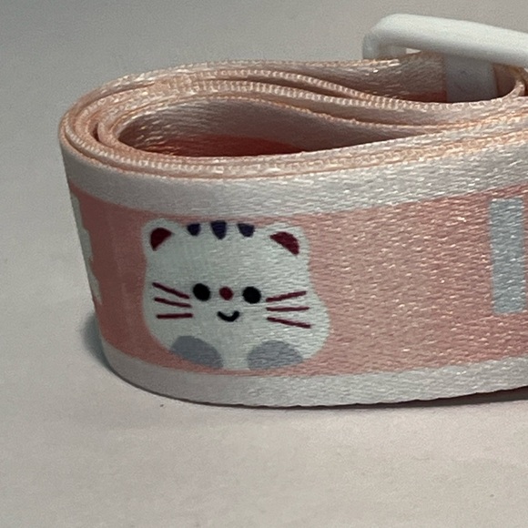 Cute Pink Water Bottle with Cat Design - Picture 12 of 13
